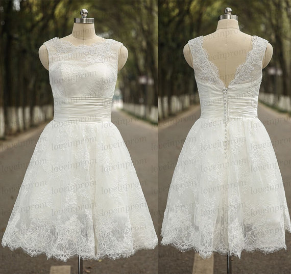Hochzeit - White/Iovry Lace Wedding Dress,Short Beach Wedding Dress,High Quality Handmade Lace Bridal Gowns Cap Sleeve Dress For Wedding
