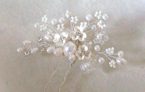 زفاف - Hair accessories. Wedding hair accessories. Ivory flower/ Pearl hair comb. Bridal hair comb. Bridal hair accessories. Bridal headpiece.