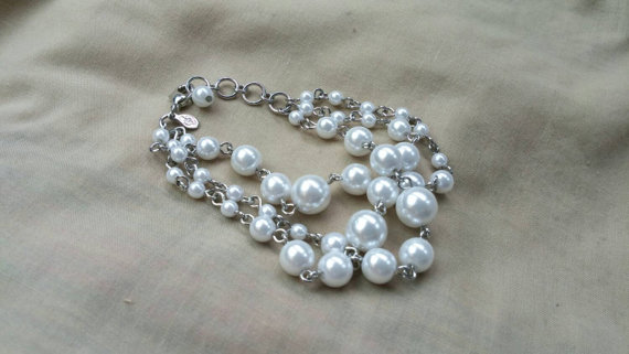 Mariage - Faux Pearl 3 Strand Beaded Bracelet Costume Jewelry Fashion Accessory