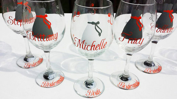 زفاف - Bridesmaid Wine Glasses-Gift Idea-Choose Your Colors and Quantity-Includes Name, Title and Date