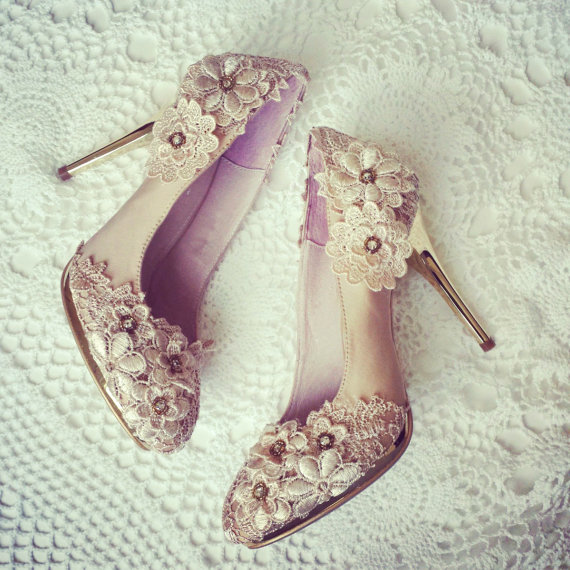 Свадьба - SALE!  Vintage Flower Lace Wedding Shoes with Champagne Gold Applique Crochet Bridal Satin Pumps Shoes