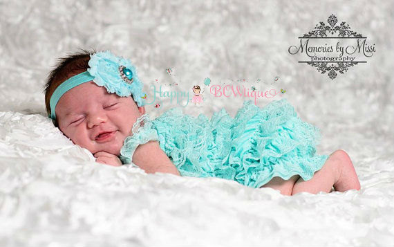 Mariage - baby lace romper, 2pcs Light Aqua Lace Petti Romper set, newborn romper, Aqua romper, baby girls set, Baby outfit, Birthday outfit, newborn