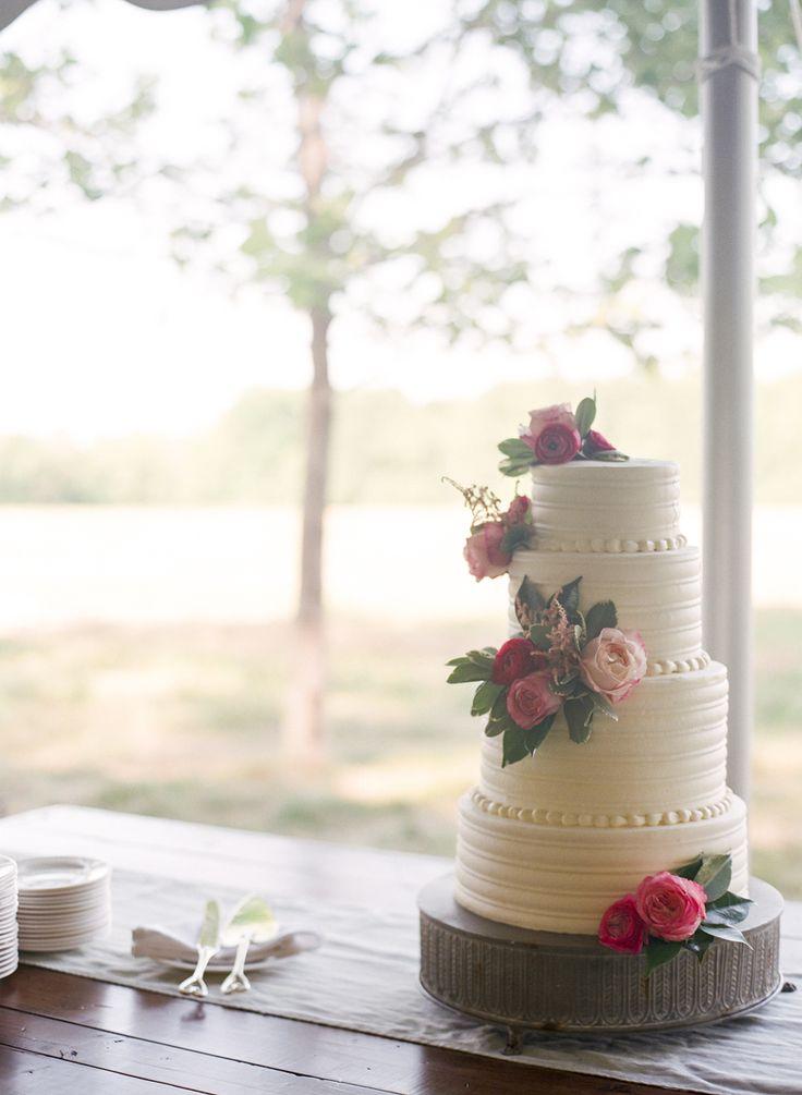 Свадьба - Wedding Cake With Pink Flowers