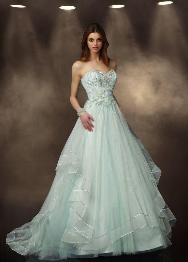 زفاف - 36 Colorful Wedding Gowns That Prove You Don't Have To Wear White