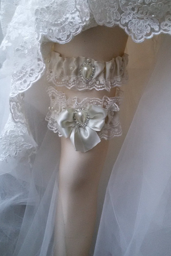 Mariage - Wedding leg garter, Wedding Garter Set , Ribbon Garter Set , Wedding Accessory, İvory Lace accessories, Bridal garter