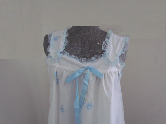 زفاف - Babydoll Nightgown - 1950s Batiste Gown Floral Victorian Nightgown - NOS Vintage White with Flowers Cotton Nightgowns For Women
