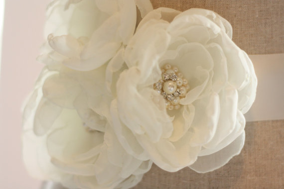 زفاف - Custom Ivory Bridal Sash - Wedding Sash - Ivory Amsale Inspired Bridal Sash - Flower Sash - Flower Belt - Ivory Wedding