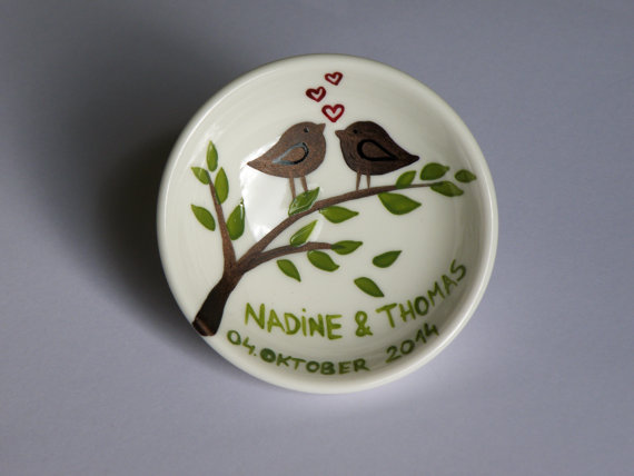 Свадьба - Hand painted Wedding Ring Pillow Alternative , Wedding Ring Dish Brown birds on branch