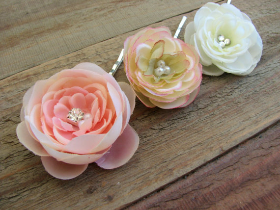 Mariage - Small Flower Pins, Bridal Flower Pins, Bridemaid Hair Pin, Flower Fascinator, Floral Comb, Flower Hair Piece, Wedding Flowers, Small Clips
