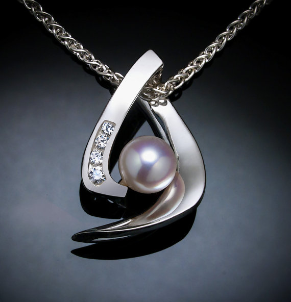 Mariage - pearl necklace - June birthstone - wedding - white sapphires - Argentium silver necklace - gemstone jewelry - 3369