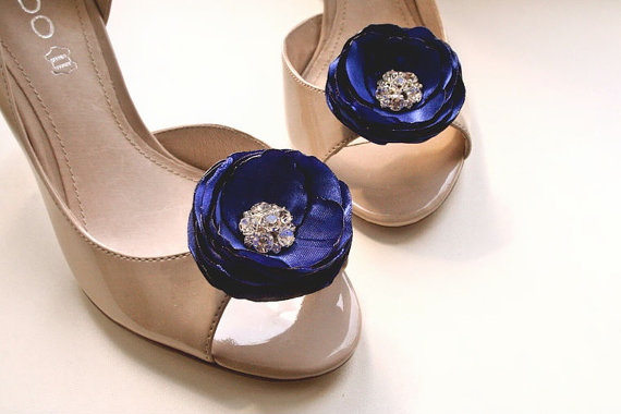 Свадьба - Rhinestone Shoe Clips Blue Shoe Clips Blue Bridal Accessories Flower Rhinestone Wedding Blue Flower Something Blue Nautical Bluette Clips