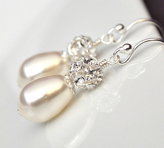 Hochzeit - Vintage Style Bridal Earrings, Teardrop Wedding Earrings, Art Deco Bridal Earrings, Ivory Pearl Earrings, Wedding Jewelry