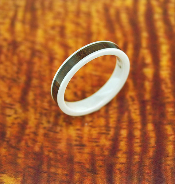 Hochzeit - White Ceramic Flat Koa Wood Ring 4mm - Wedding Band - Promise/Engagement Ring Gift Idea