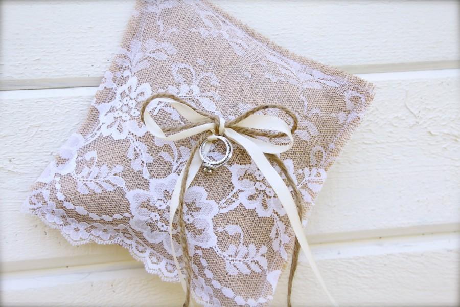 Свадьба - Lace Pillow