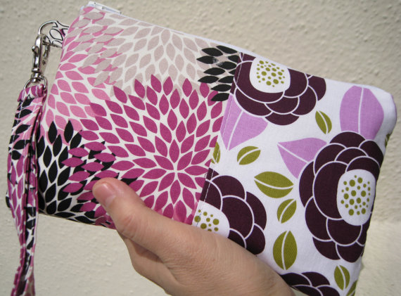 Свадьба - WEDDING CLUTCH, gift pouch, 2 pockets, wedding, bridesmaids, handmade, wristlet, mix and match- Andrea flowers and bloom