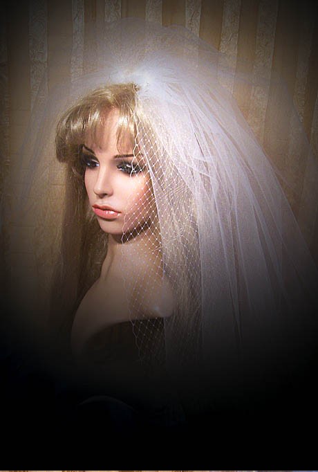 Hochzeit - THE LORALIE  VEIL     Extra full Bubble Veil with French Net Layer  crboggs original