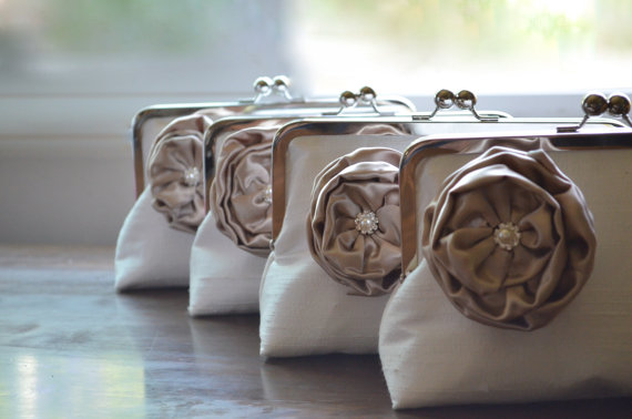 Свадьба - Bridesmaid Gift Custom Silk Wedding Clutches Bags Customize Your Lolis Creations Handmade Clutch Purse Personalized Bags