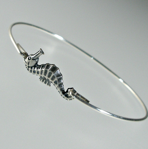 زفاف - Silver Sea Horse Bangle Bracelet, Silver Bangle Bracelet, Summer Bracelet, Beach Jewelry, Tropical Beach Wedding (162S.)