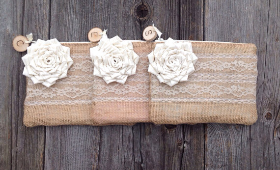 Mariage - Personalized wedding clutches - Bridesmaid Clutch - Birch Wood Slices - Burlap Clutches - You Choose The Color Flower and Lining