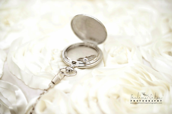 Mariage - Pocket Watch Ring Bearer Pillow Shield Design with Chain 'Sentinel', fall wedding, winter wedding, fall wedding ring pillow, ring pillow