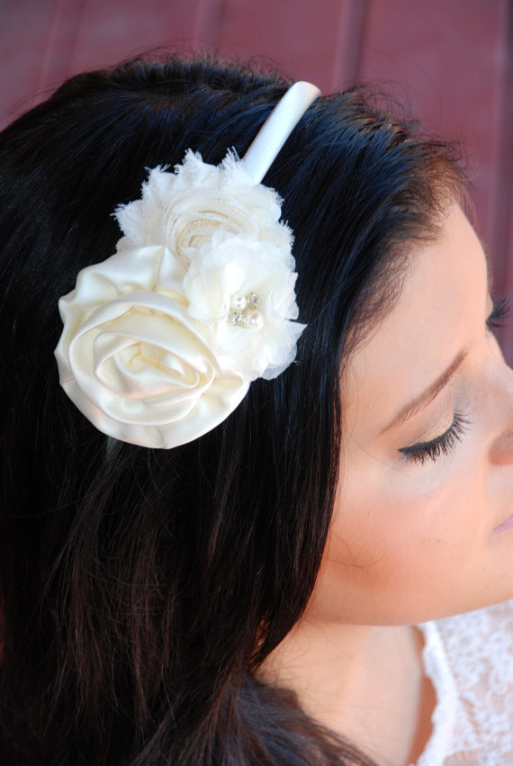 Hochzeit - Ivory Shabby Chic,   Flower girl headband, Wedding Headband, baby headband, first communion, bridesmaid, wedding, ivory hard headband