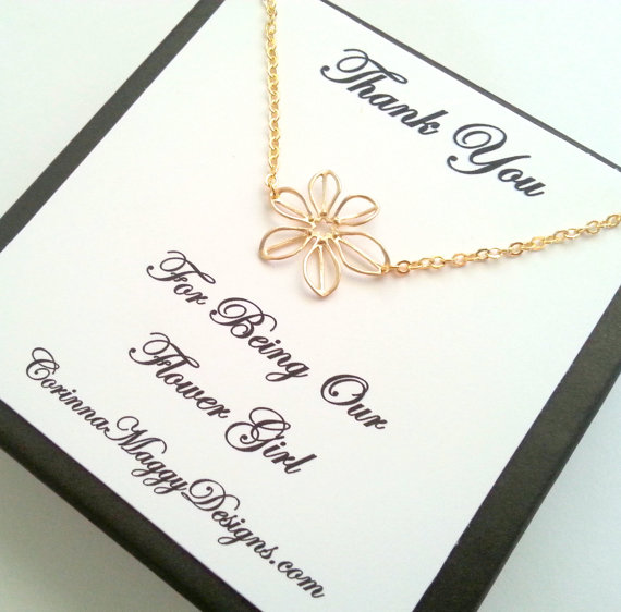 Mariage - Flower Girl Gift, Silver or Gold Sunflower Necklace, bridal party gift, Wedding jewelry, children, kids, wedding favor