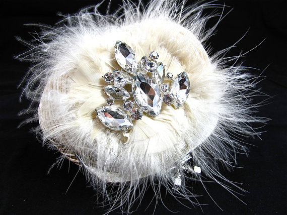 زفاف - Beige Satin Feather Crystal Bridal Clutch,  Beige Crystal Wedding Purse, Beige Feather Crystal Evening Clutch