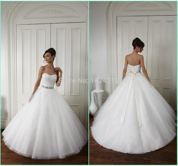 Свадьба - 2015 White Wedding Dresses A-Line With Sash Sequins Beaded Tulle Sweetheart Bridal Dresses Ball Gowns Sleeveless Chapel Train Cheap Online with $126.39/Piece on Hjklp88's Store 
