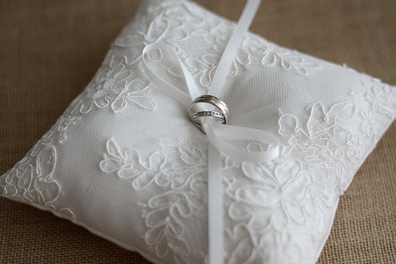 Hochzeit - Wedding Ring Pillow, Ring Bearer Pillow for rustic wedding, made from ivory duchess satin and corded lace