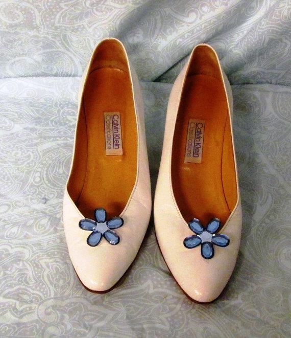 Hochzeit - Acrylic Blue Flower Shoe Clips Wedding Dress Up Shoes Prom
