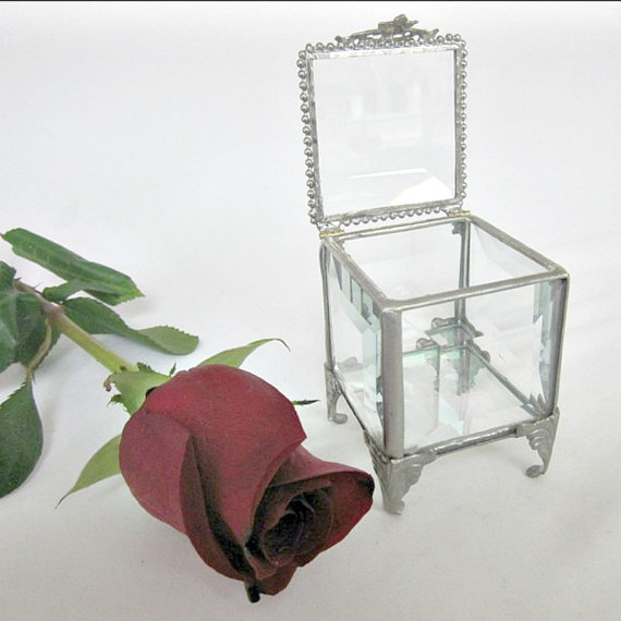 زفاف - Stained Glass Jewelry Box, 2 X 2", Ring Pillow Alternative, Victorian, Vintage Inspired, Gift for Her, Wedding Accessory, Spring Wedding