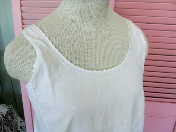 زفاف - Early Vintage Cotton Full Slip by Loomcraft Detail Scallops Neckline Armholes Nightgown Sundress Bust 38