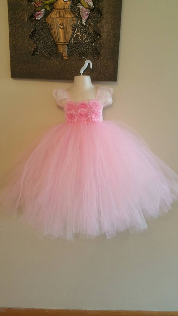 Mariage - Pink flower girl tutu dress/ pink flower girl dress/pink tutu dress/ pink vintage dress/ vintage tutu dress
