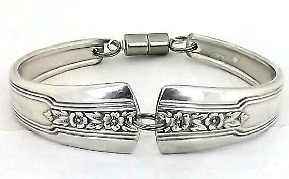 Mariage - Large Spoon Bracelet Louisiane Vintage Silverware Jewelry Upcycled Silver Flatware Bridal Bridesmaid Gift Braclet Handmade Floral Art Deco