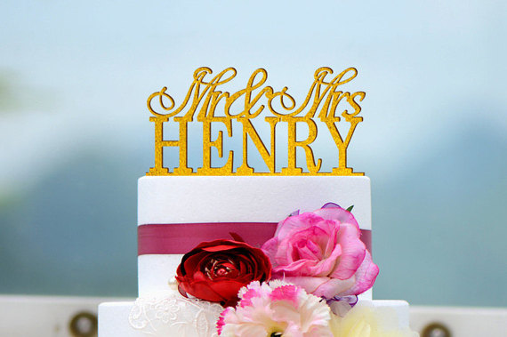 Mariage - Wedding Cake Topper Monogram Mr and Mrs cake Topper Design Personalized with YOUR Last Name D036