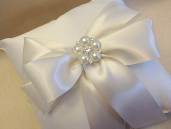 Wedding - Ivory Ring Bearer Pillow, White Ring Pillow, Wedding Ring Pillow, 21 Bow colors Available