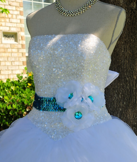 Свадьба - Sequin and Rhinestone sash,Turquoise Wedding,Flower Sash,Rhinestone Sash,Bridal Bel