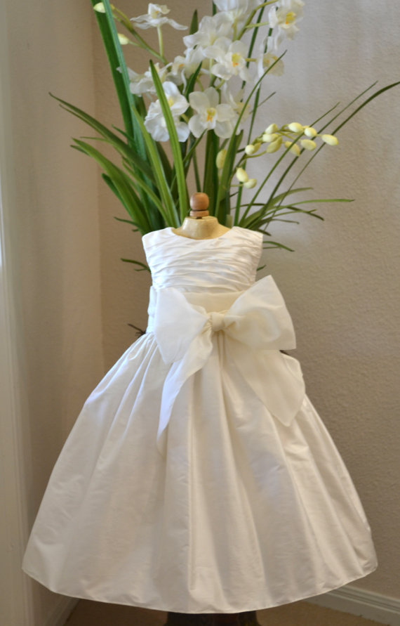 Hochzeit - Flower Girl Dress, Easter Dress, Birthday Dress, Christening Dress, Baptism Dress, First Communion Dress, Cotillion Dress - Off-White, Ivory