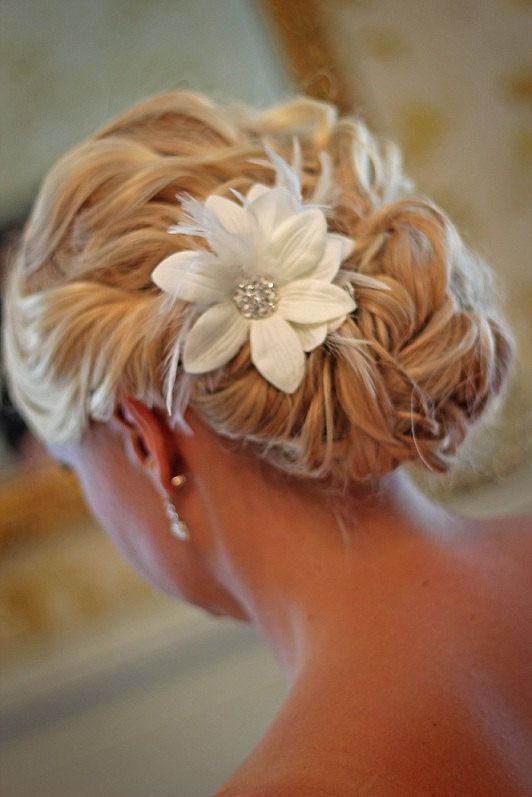Mariage - Custom Handmade Hair Clip Pin White Flower Feather Wedding Shabby Chic Rustic Decorations Bride Bridesmaid Accessories Gift