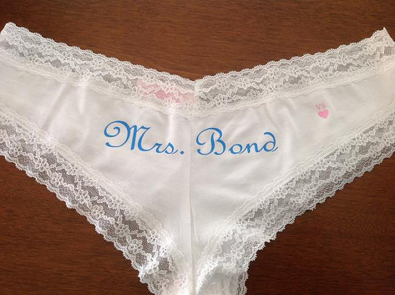 زفاف - Personalized Honeymoon, Bachelorette, or Wedding panties for the Bride