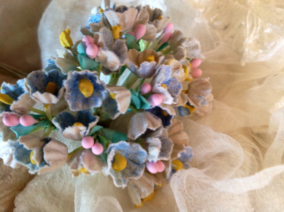 Свадьба - 1 BOUQUET   VINTAGE Millinery Flowers Forget Me Nots Pastel Blue with Pink Composition Buds  for Weddings - Mothers Day & Easter