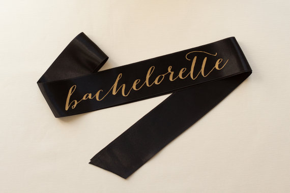 زفاف - Bachelorette Sash - Gold on Black