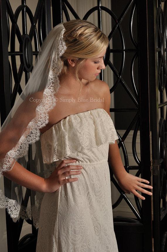 زفاف - Lace Veil, Chantilly Lace Wedding Veil, French Lace - White, Light Ivory or Ivory