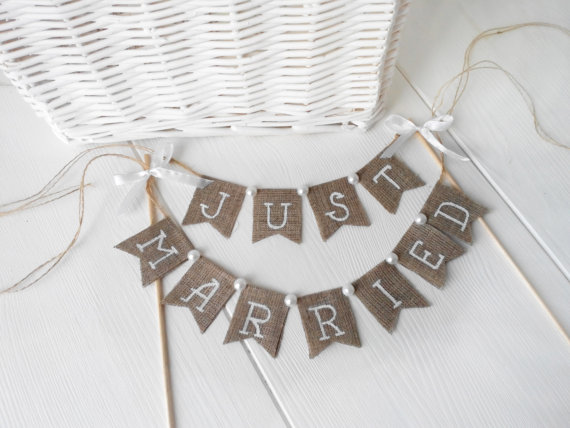 Mariage - Just Married Wedding Cake Topper, Pearls Just Married Wedding Cake Topper Banner,  rustic wedding cake topper