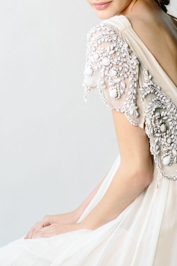 Свадьба - Whimsical Backless Wedding Dress