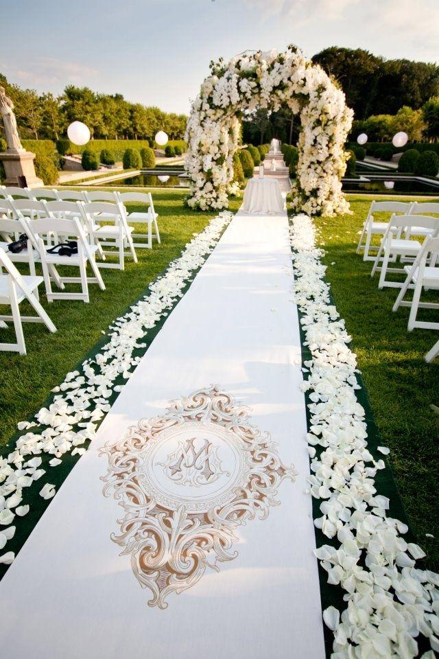 Свадьба - Beautiful White Ceremony