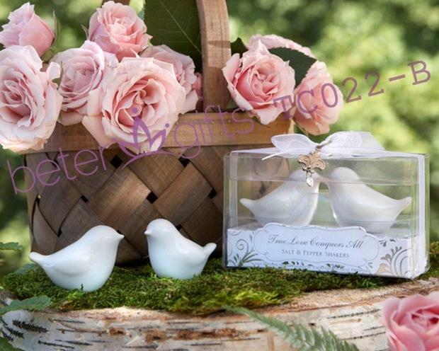 Mariage - Ceramic Love Bird salt and pepper shaker favors TC022 from Reliable shaker products suppliers on Shanghai Beter Gifts Co., Ltd. 