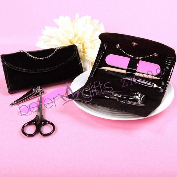 Hochzeit - Free Shipping 50set Wedding favour Black Purse Manicure Set ZH009 wedding favor or party gifts from Reliable gifts for wedding party suppliers on Shanghai Beter Gifts Co., Ltd. 