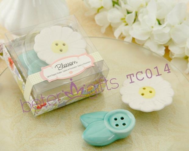 Mariage - 200box Summer Party Salt and Pepper Shakers communion Party Favors BETER TC014 from Reliable Event & Party Supplies suppliers on Shanghai Beter Gifts Co., Ltd. 