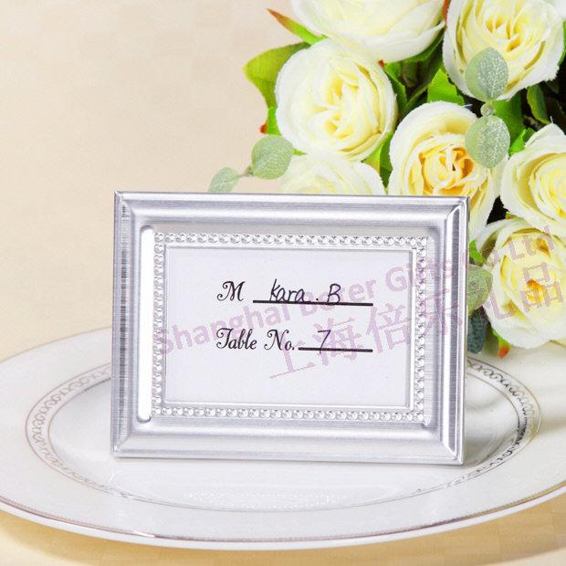 Hochzeit - Free shipping 200pcs Beautiful Silver Photo Frame and Place card Holder WJ015/A from Reliable frame squares suppliers on Shanghai Beter Gifts Co., Ltd. 